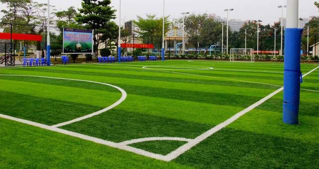人工草坪足球場